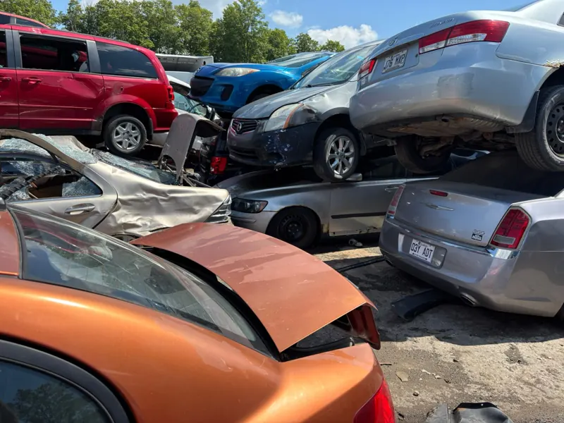 Chrysler 300, Nissan et Dodge achetés comptant pour la scrap à Saint-Jean-sur-Richelieu